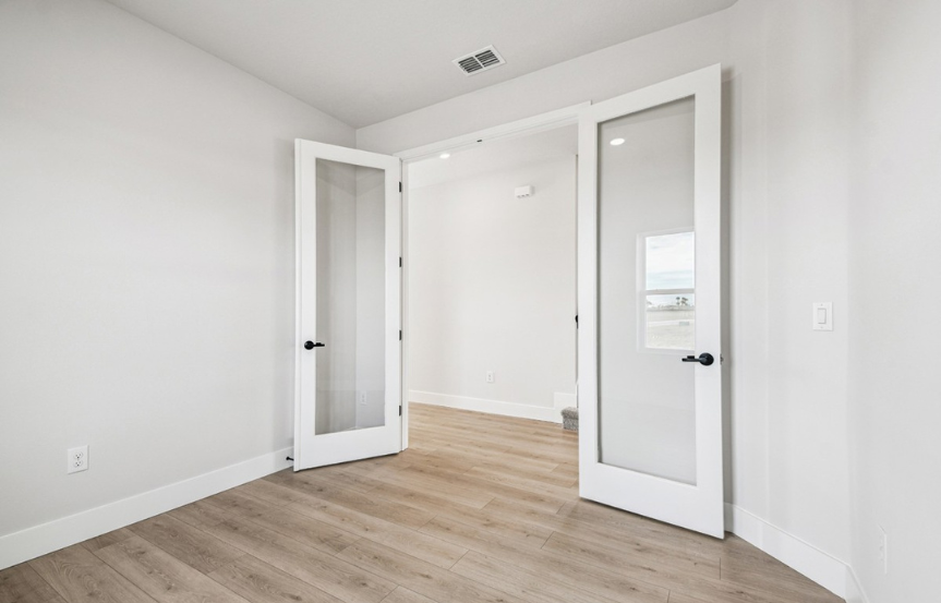 DW 5126 Interior (3)