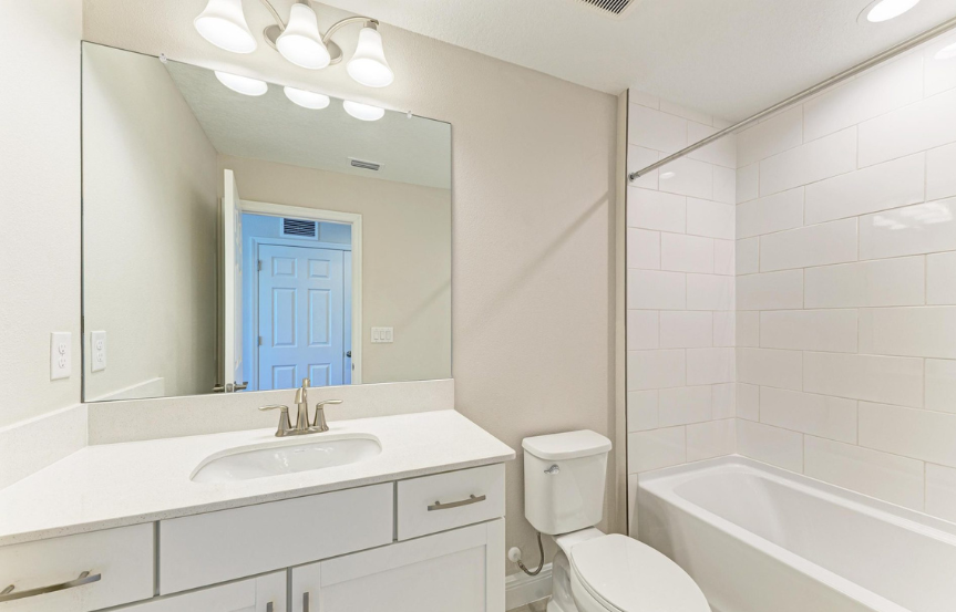 HBWB 6139 Bathroom (2)