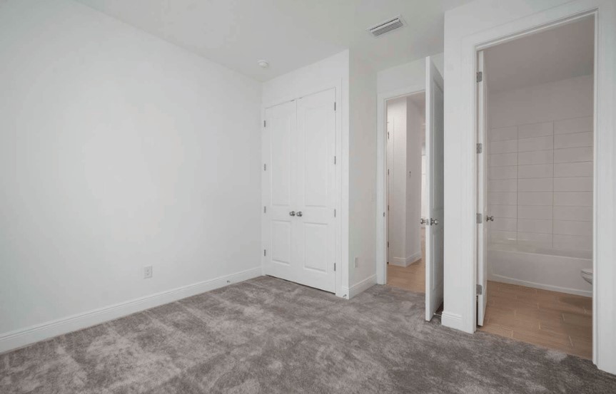 6212 Broad Field Ave Bedroom Bathroom