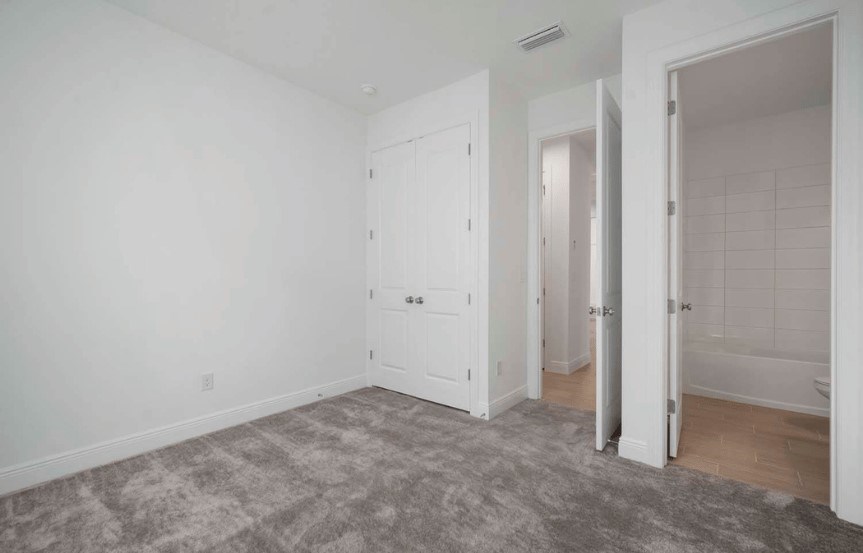 6212 Broad Field Ave Bedroom Bathroom