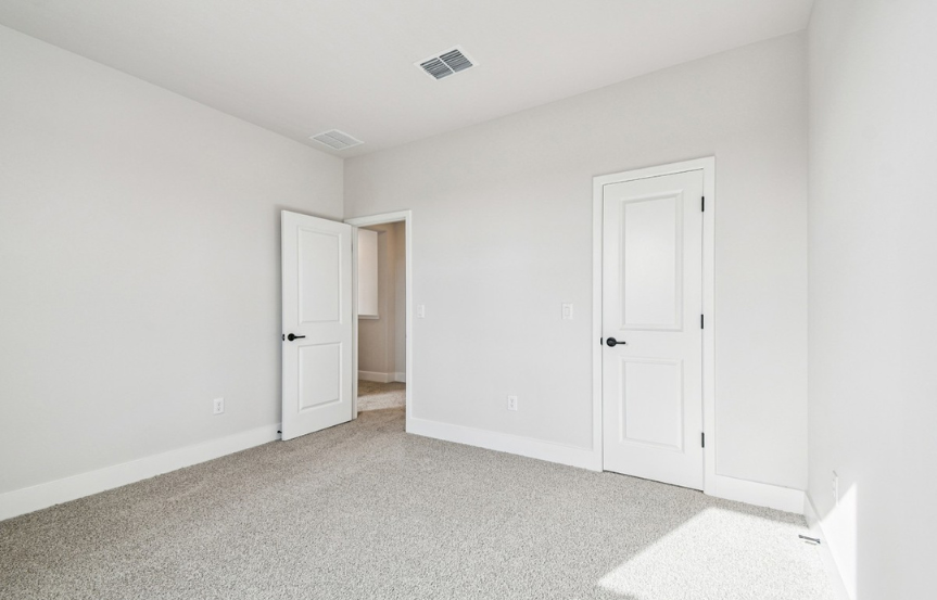 DW 5126 Interior (10)