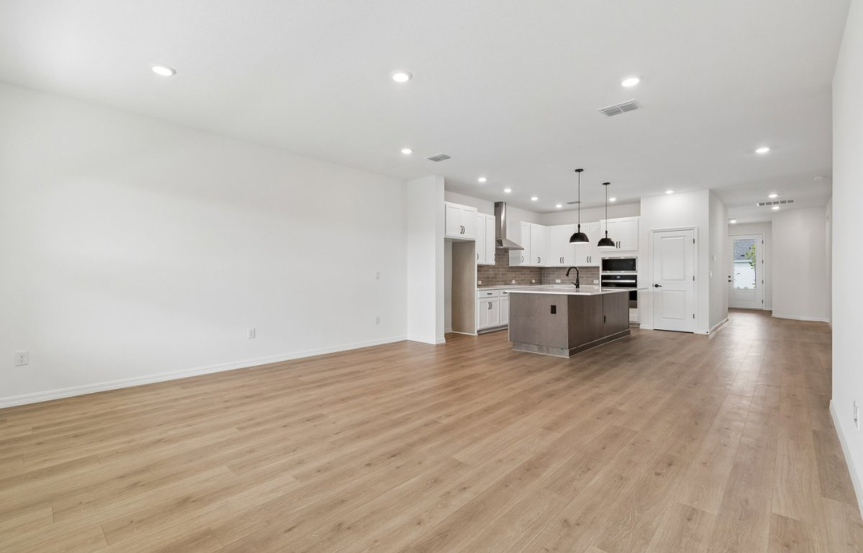 5113 DW Sanborn Kitchenliving