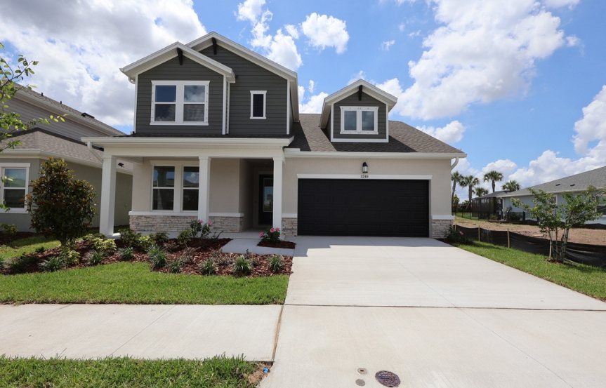 5249 DW Collins Exterior