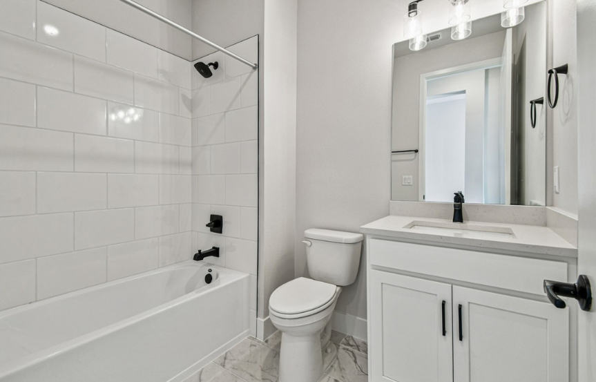 DW 5126 Interior (11)