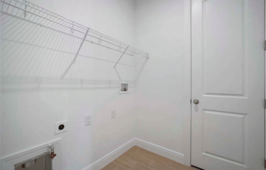 6212 Broad Field Ave Laundry