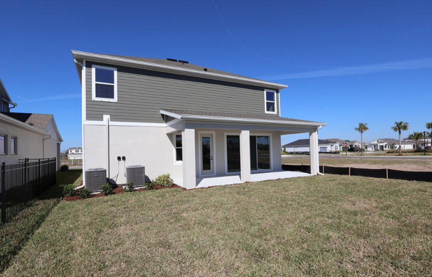 Bradley DW 5067 Backyard