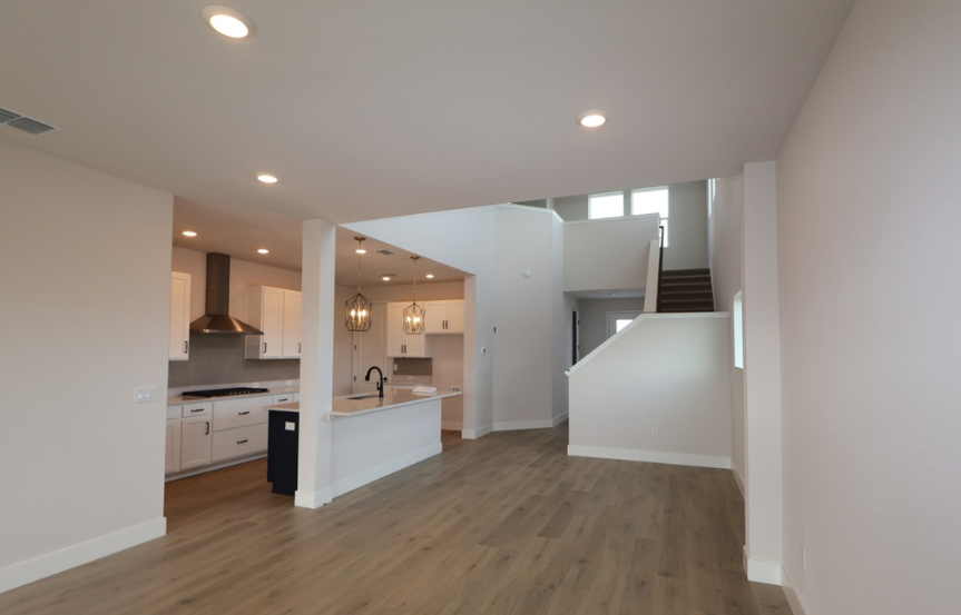 DW 5129 Zander Living Room